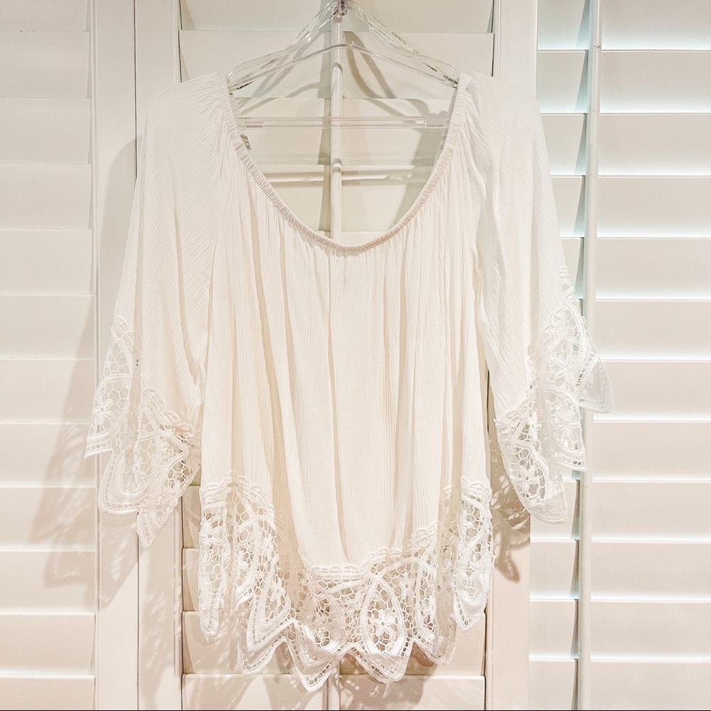 NWOT F21+ OFF-FHE-SHOULDER TOP